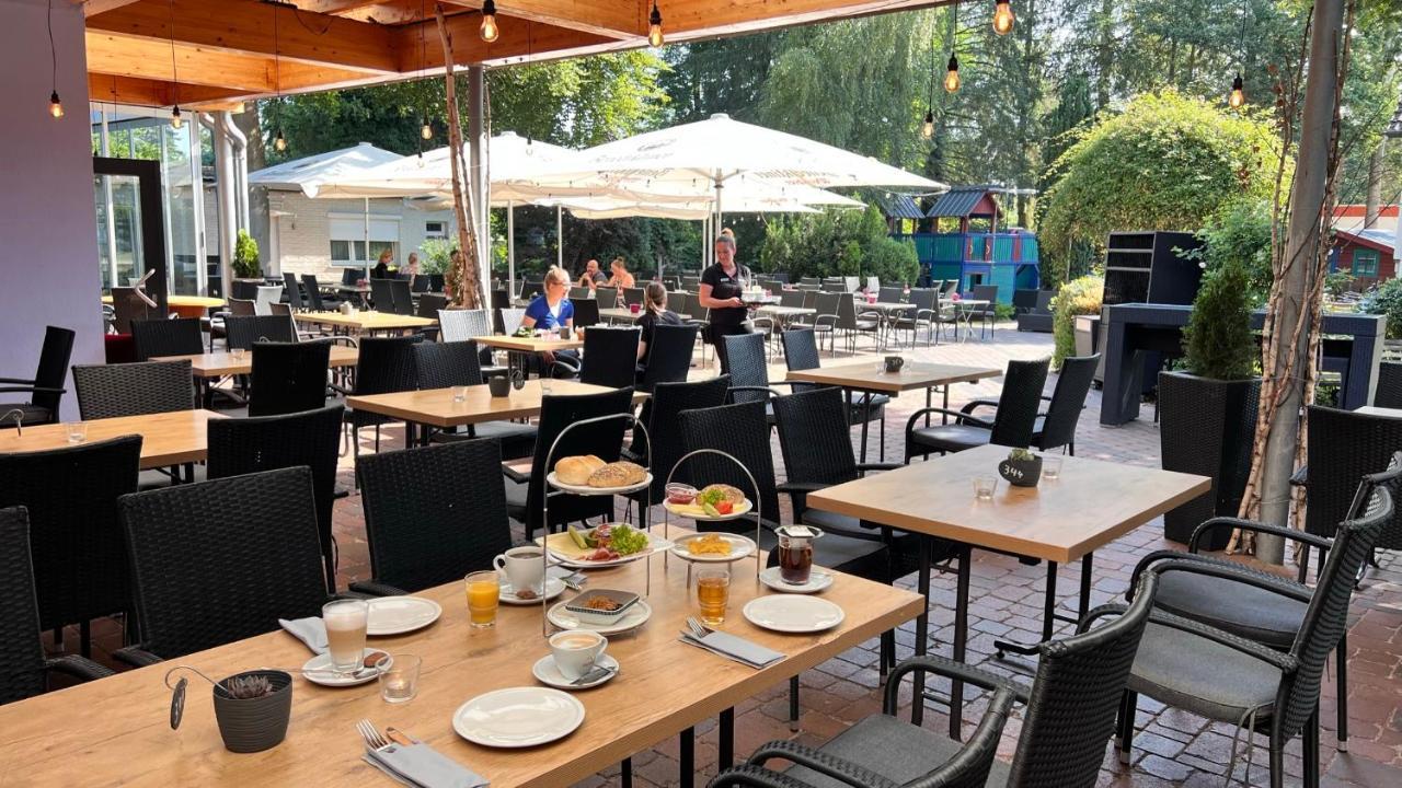 Hotel Zur Heidebluete Hambühren Extérieur photo