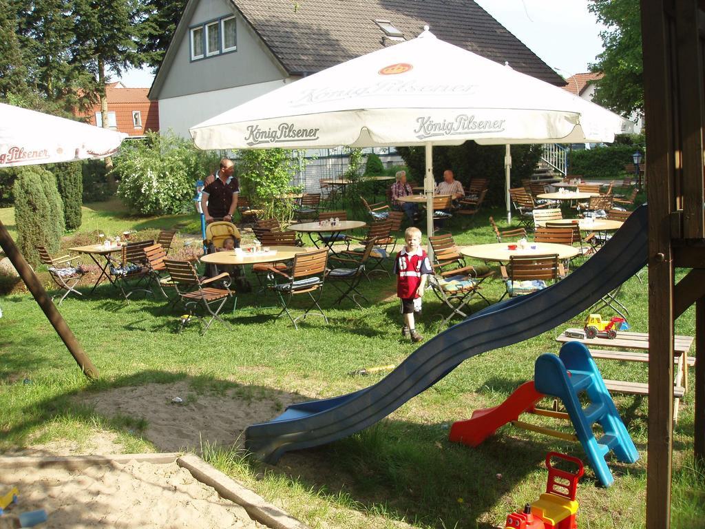 Hotel Zur Heidebluete Hambühren Extérieur photo