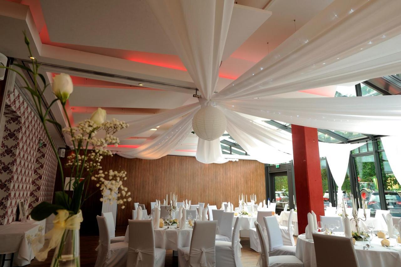 Hotel Zur Heidebluete Hambühren Extérieur photo