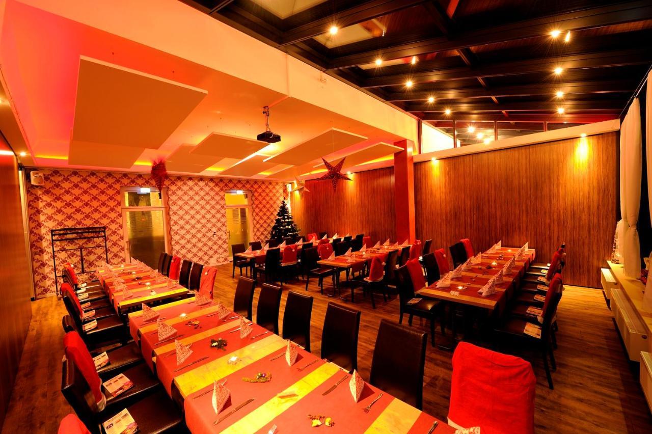 Hotel Zur Heidebluete Hambühren Extérieur photo